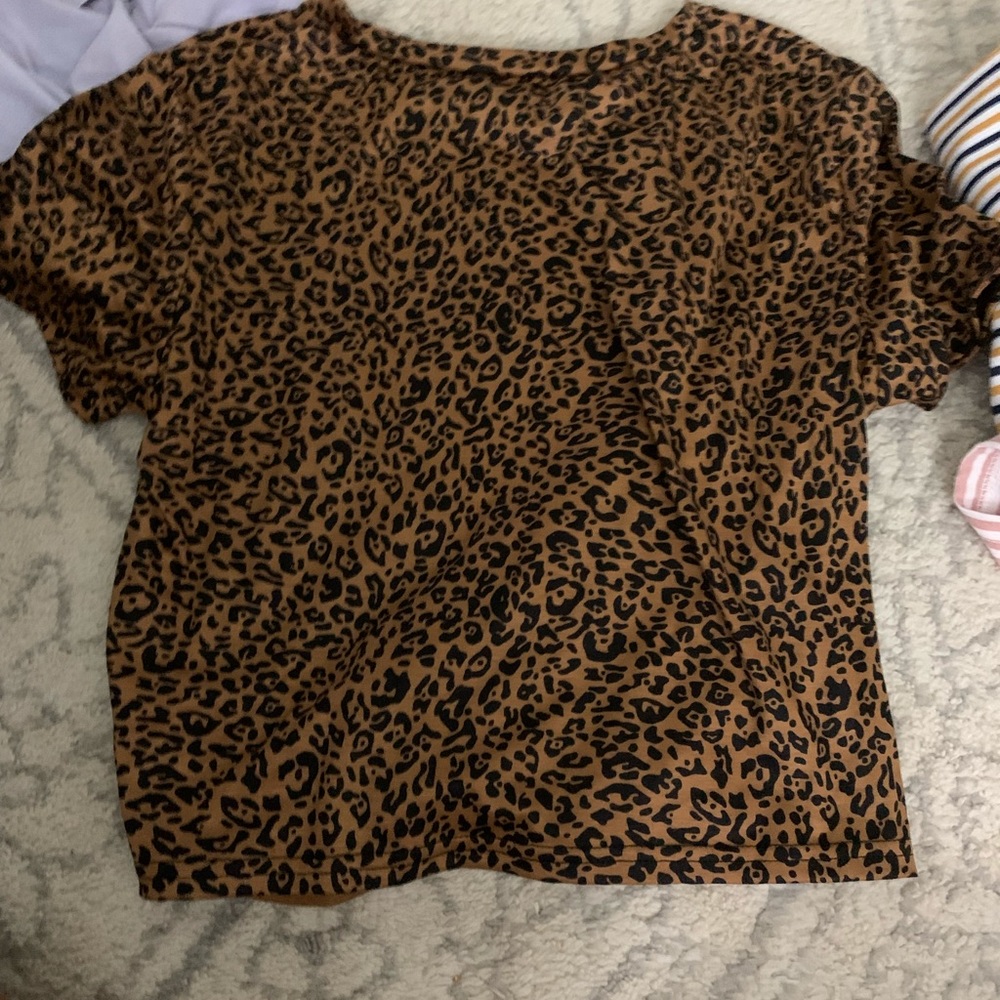 Cropped shirt - Picture 2 of 3